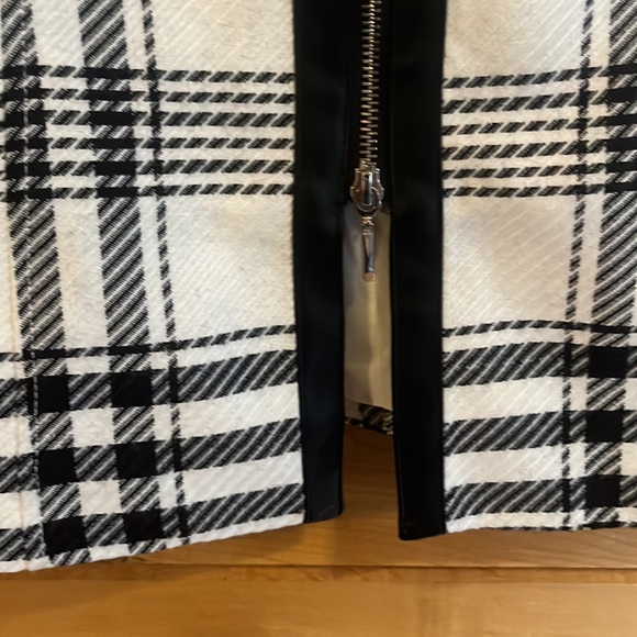 WHBM Plaid Coat - Picture 4 of 11